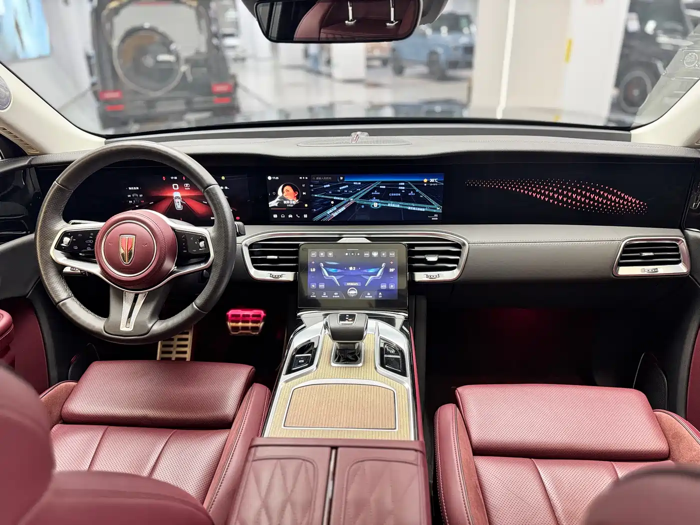 Hongqi E-HS9 2022 690km Qi Xiang Edition (6-seater) фото 16