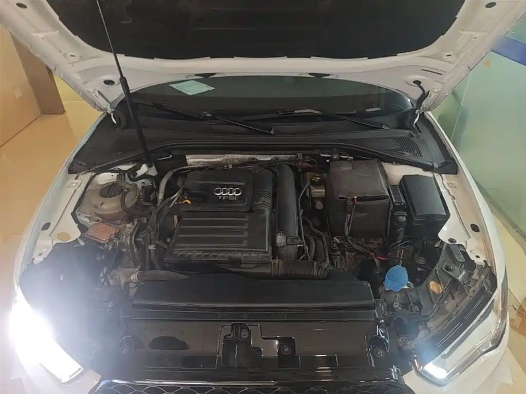 Audi A3 2016 Limousine 35 TFSI Progressive фото 20