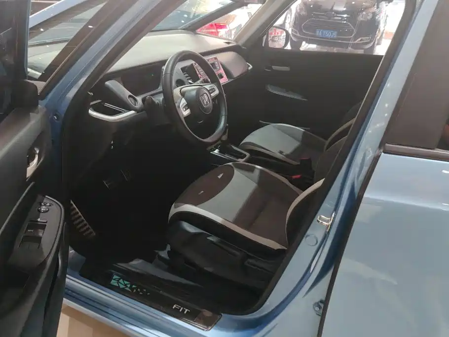 صورة 9 - Honda Fit