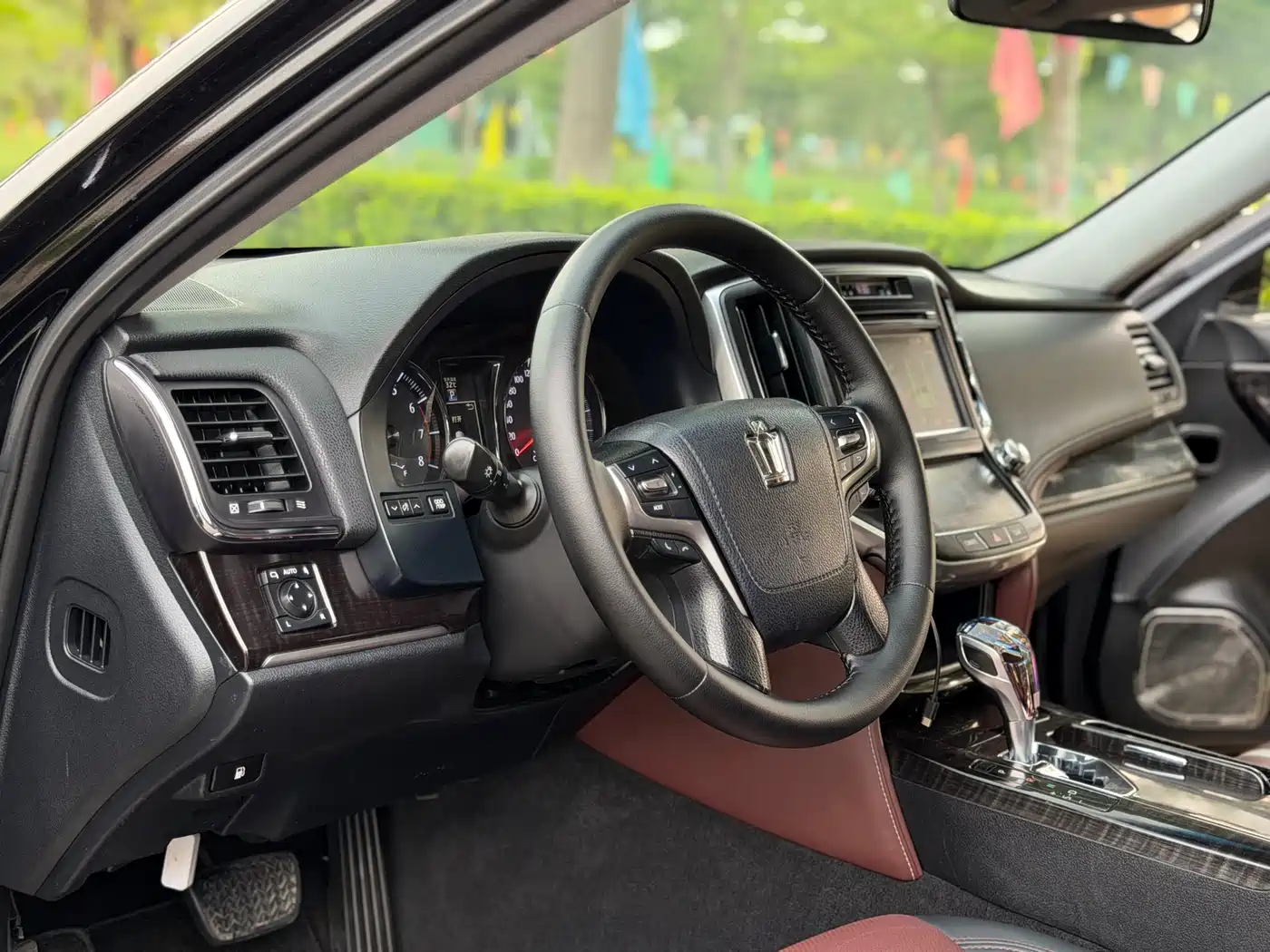 Toyota Crown 2017 2.0T Sport Edition фото 12