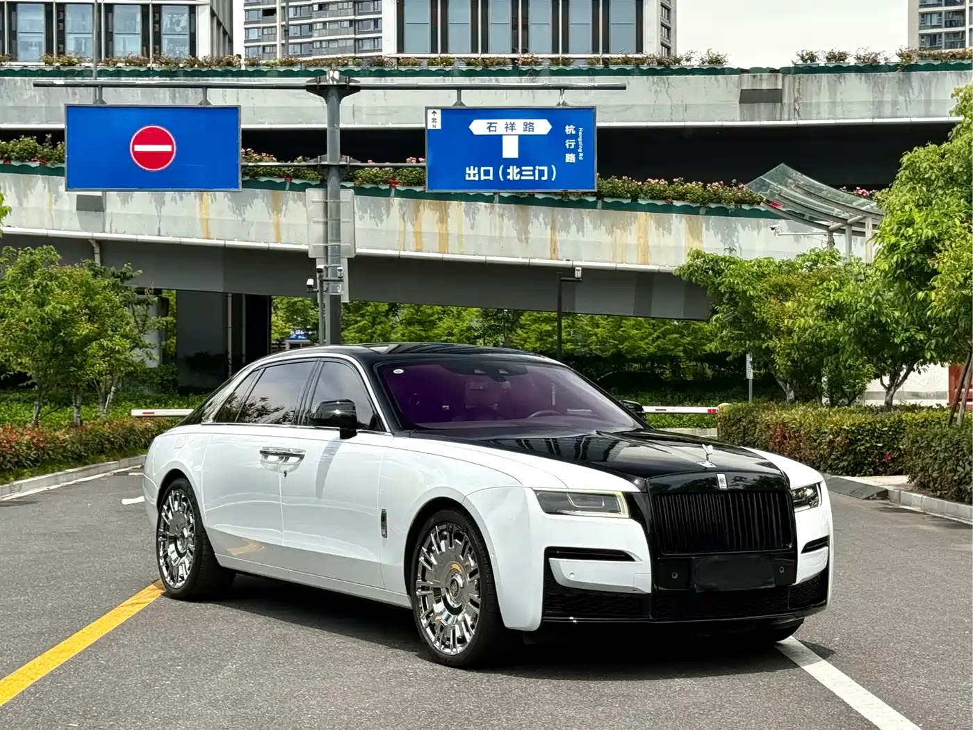 Rolls-Royce Ghost 2021 6.7T Long Wheelbase фото 2