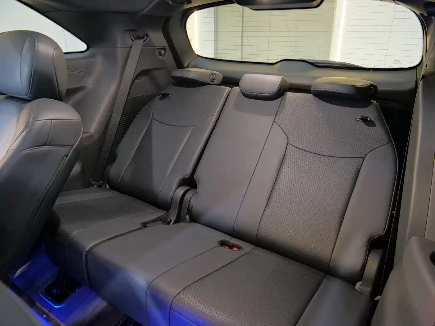 Toyota Sienna 2021 2.5L Hybrid Premium Edition фото 28