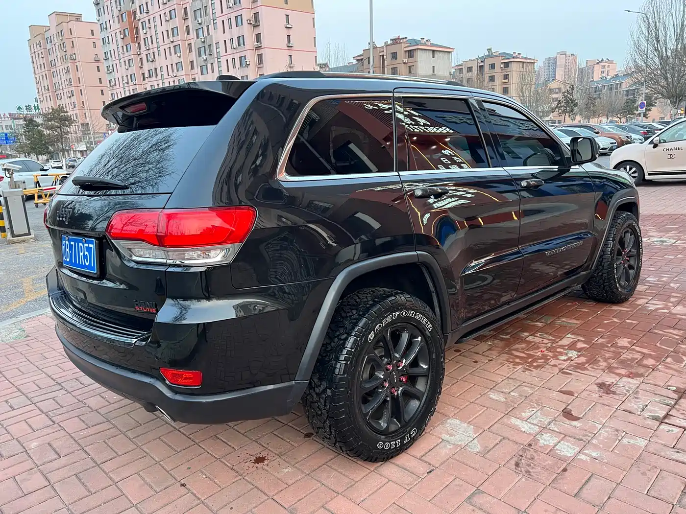 JEEP GRAND CHEROKEE