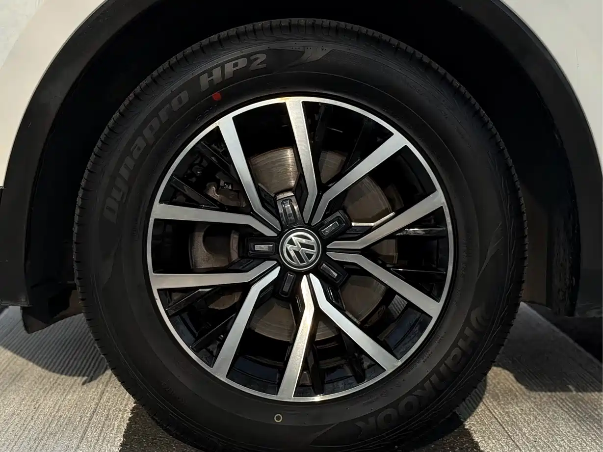 Volkswagen Tiguan L 2018 330TSI Automatic 2WD Luxury Edition фото 23