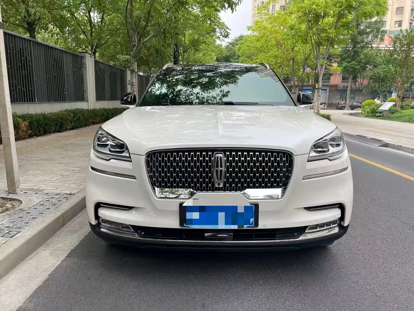 Lincoln Aviator 2020 3.0T V6 4WD Executive Edition фото 2