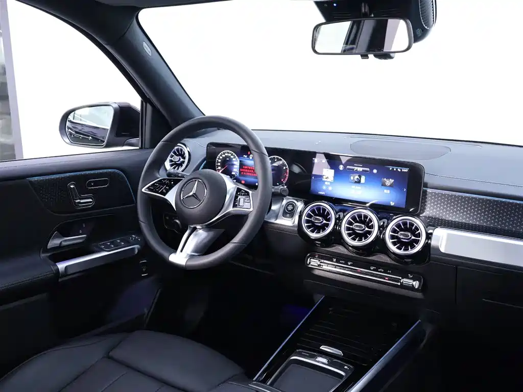 Mercedes-Benz GLB 2024 Facelift GLB 220 Style фото 14