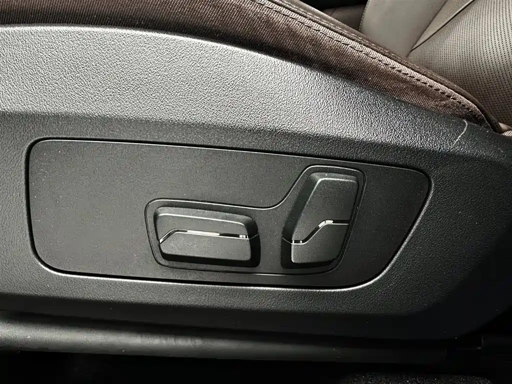 BMW X1 2023 sDrive20Li X Design Package фото 18