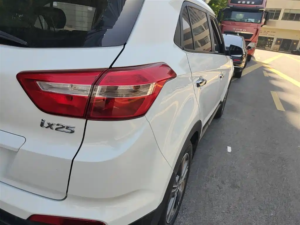 Hyundai Beijing Hyundai ix25 2015 1.6L Automatic 2WD Smart GLS фото 8