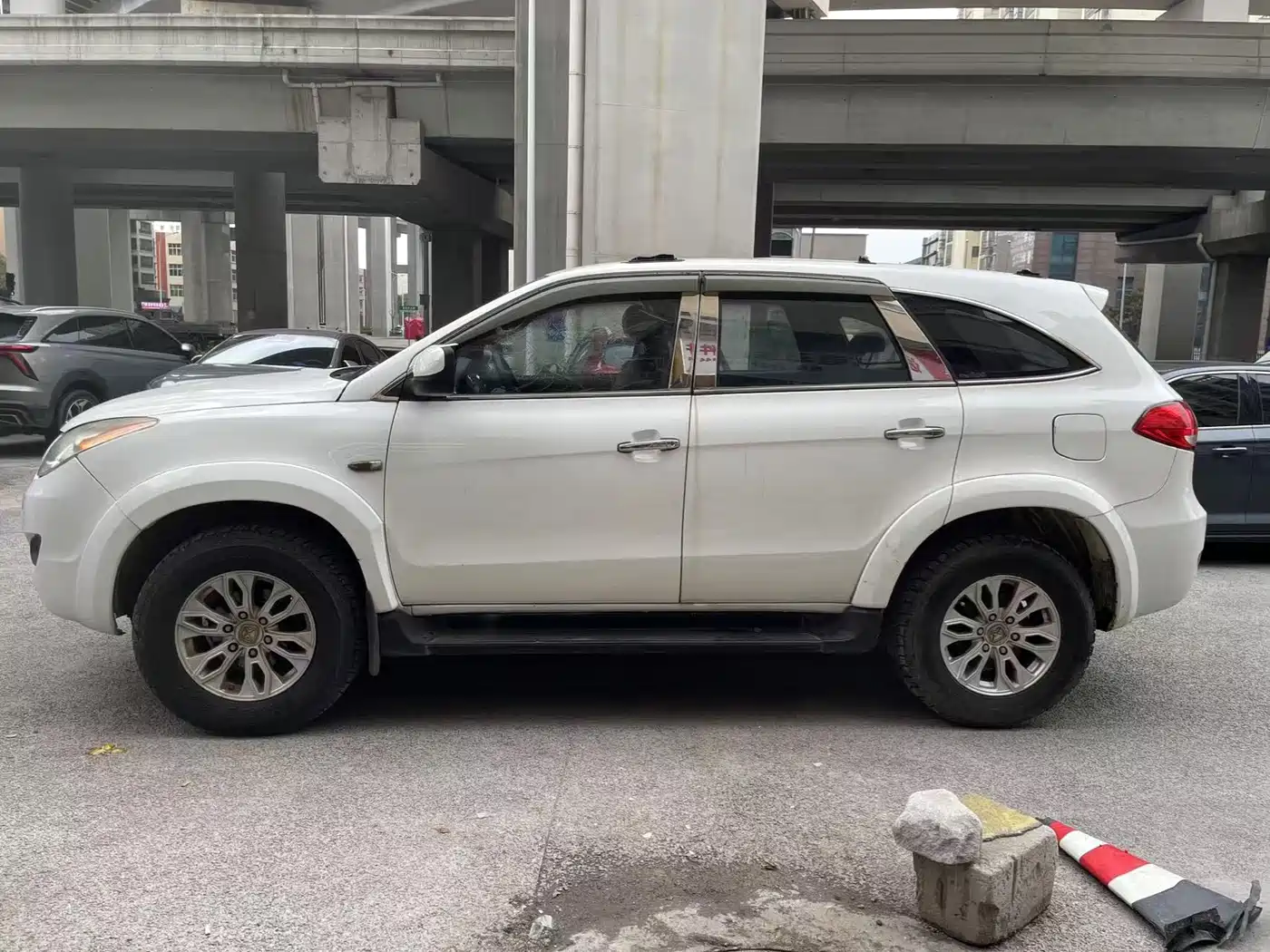 Jiangling Yusheng S350 2013 2013 2.4T Manual 2WD Diesel Luxury 5-Seater