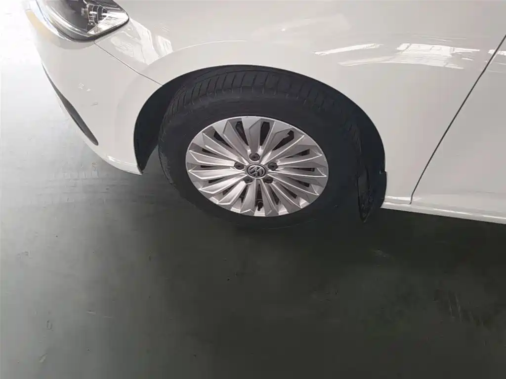 Volkswagen Lavida 2019 1.5L Automatic Comfort Edition China VI фото 23