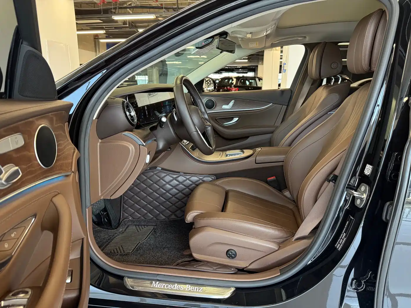 Mercedes-Benz E-Class 2022 E 260 L фото 13