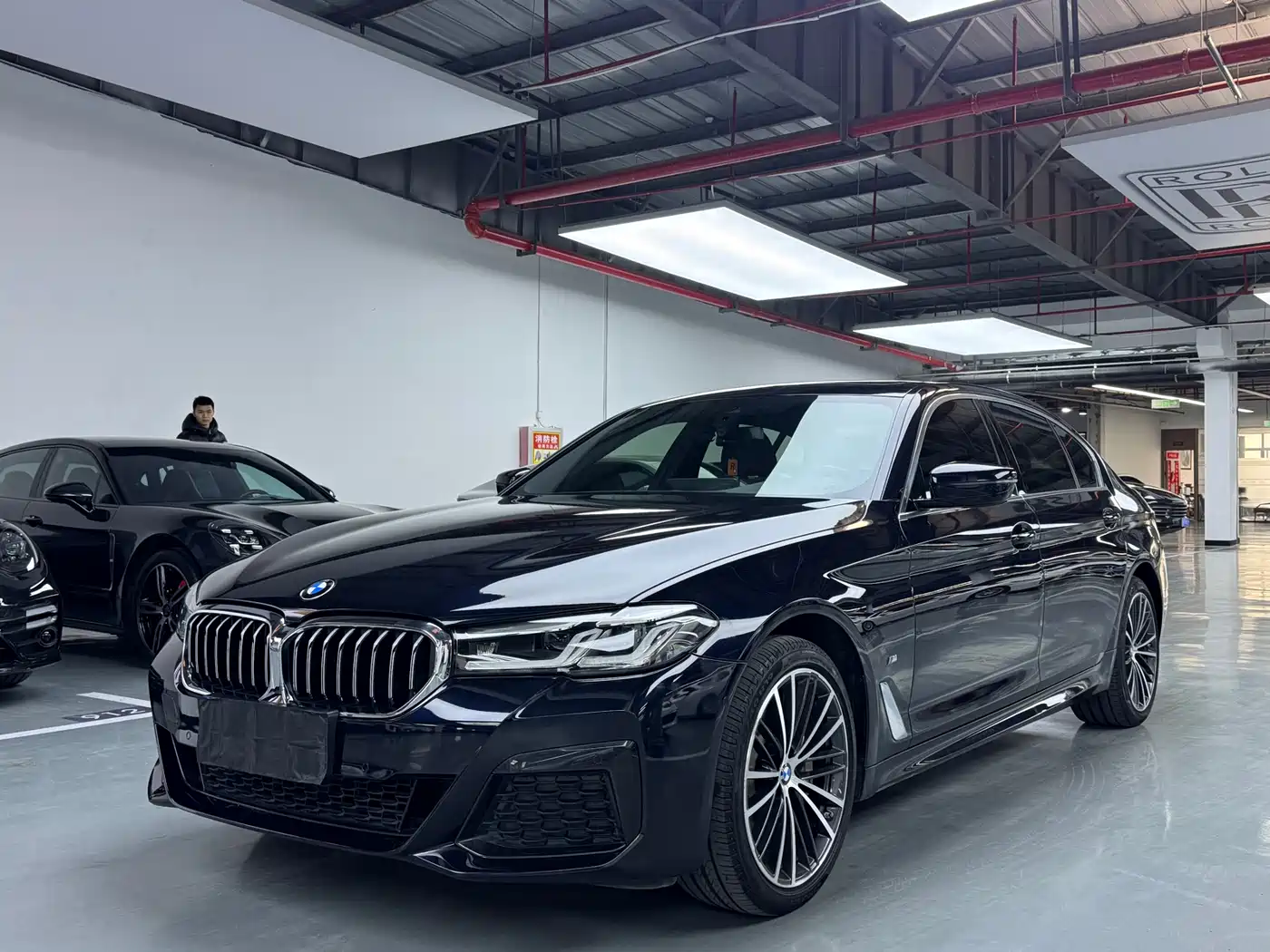 BMW 5 Series 2021 530Li Leading M Sport Package