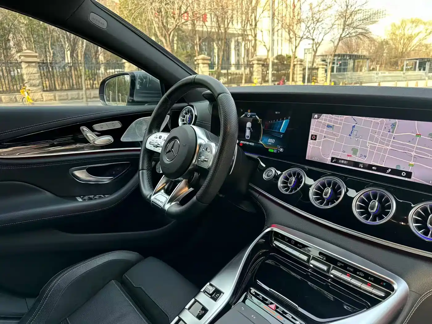 MERCEDES-BENZ AMG GT