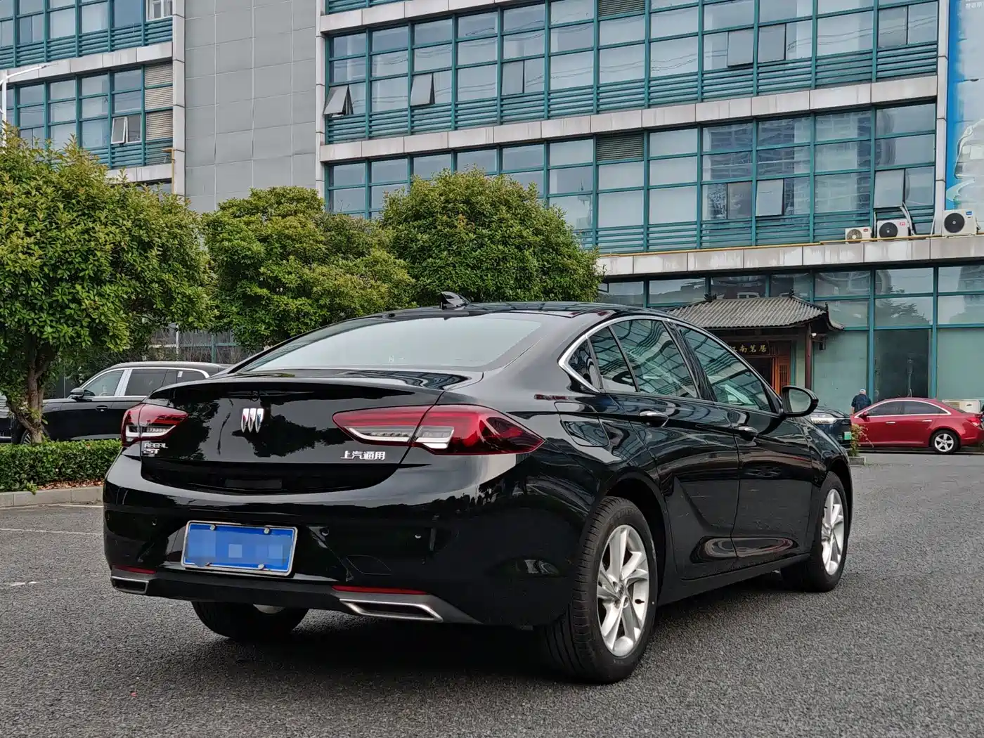 Buick Regal 2024 25T Ultra Comfort Edition фото 9
