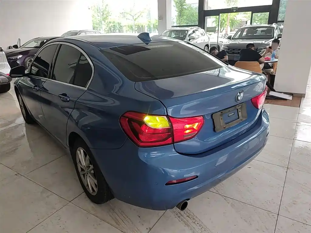 BMW 1 Series 2018 118i Fashion Edition фото 5
