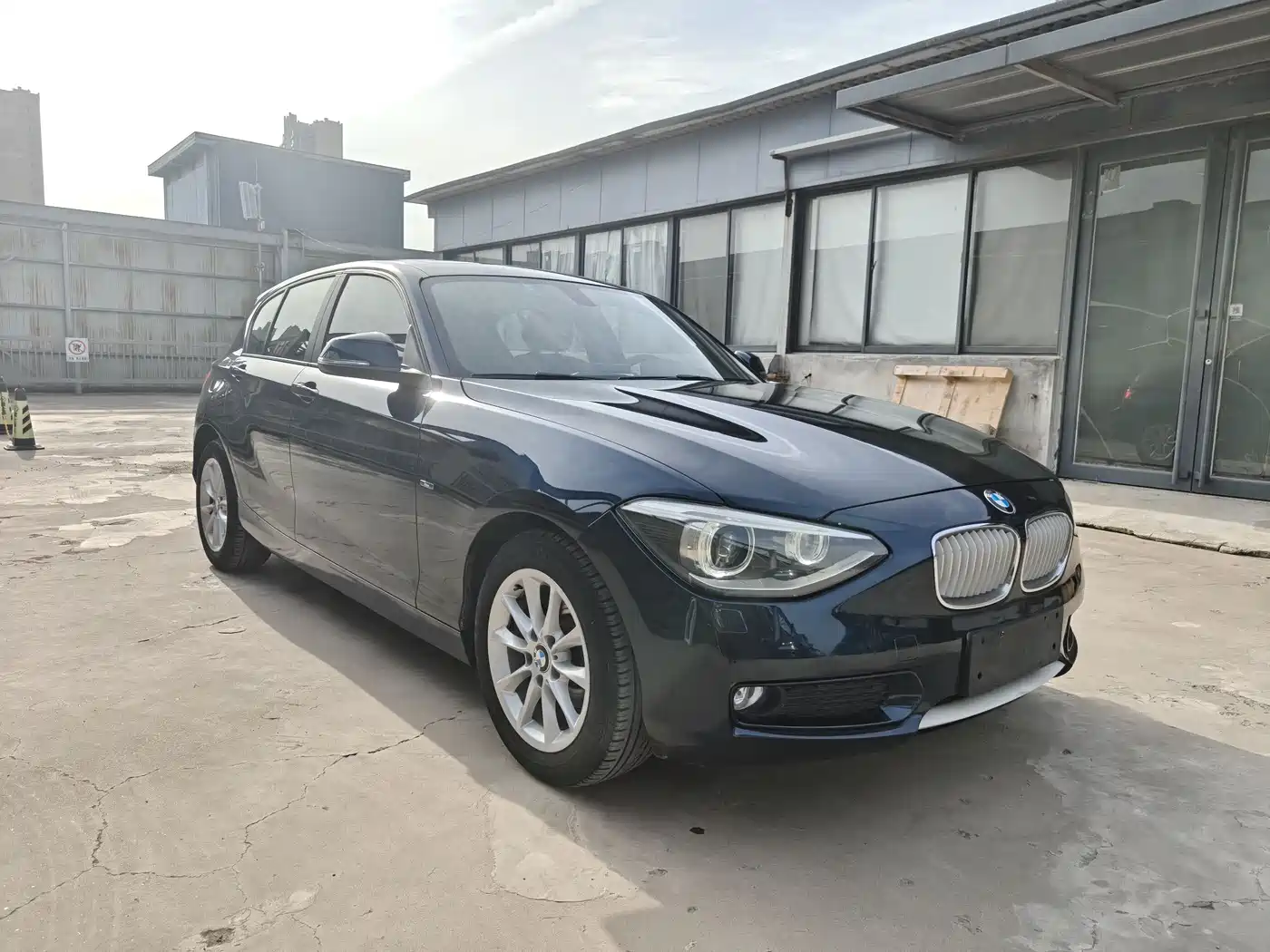 BMW 1 Series (Import) 2013 Facelift 116i Urban Model фото 4