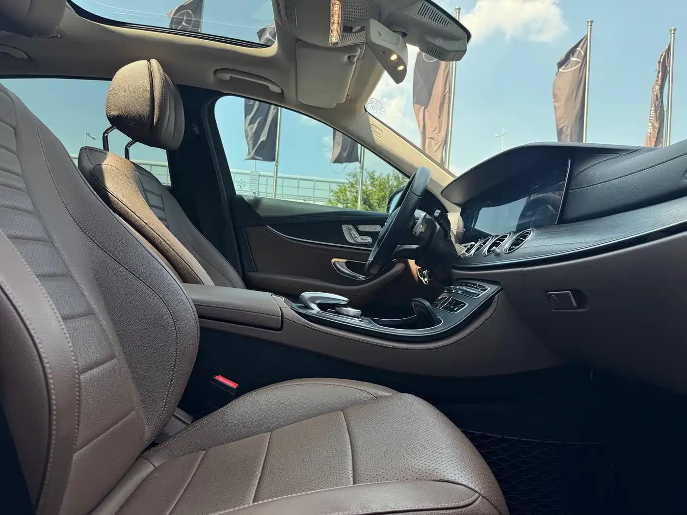 Mercedes-Benz E-Class 2018 Facelift E 300 L Sport Fashion фото 15
