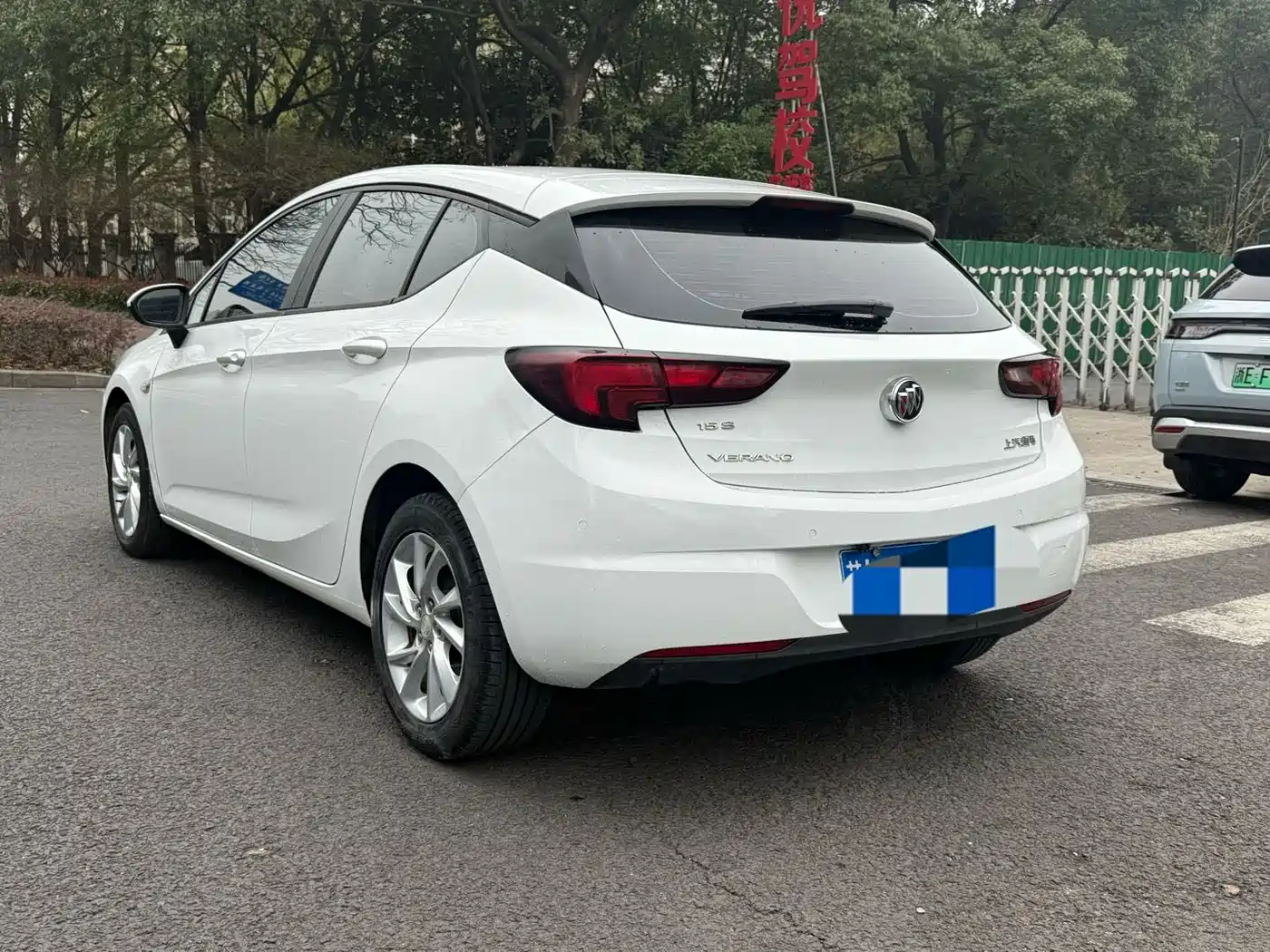 Buick Verano 2018 Hatchback 15S Automatic Progressive фото 4