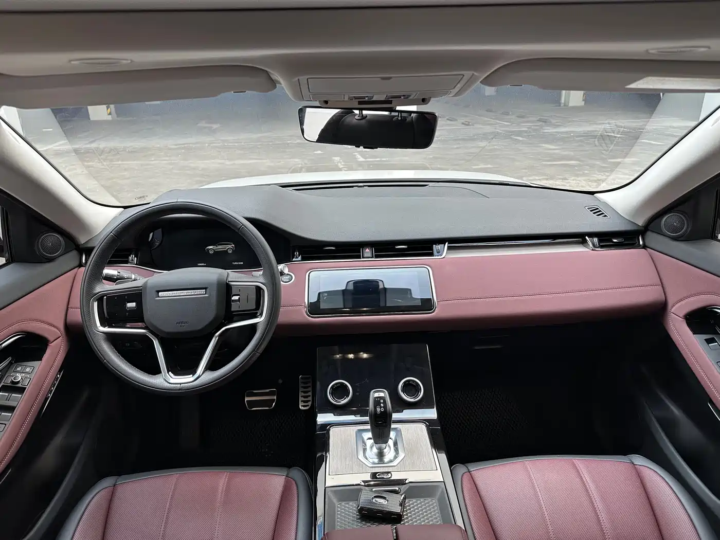 Land Rover Range Rover Evoque 2022 Facelift Range Rover Evoque L 249PS R-Dynamic Luxury фото 7