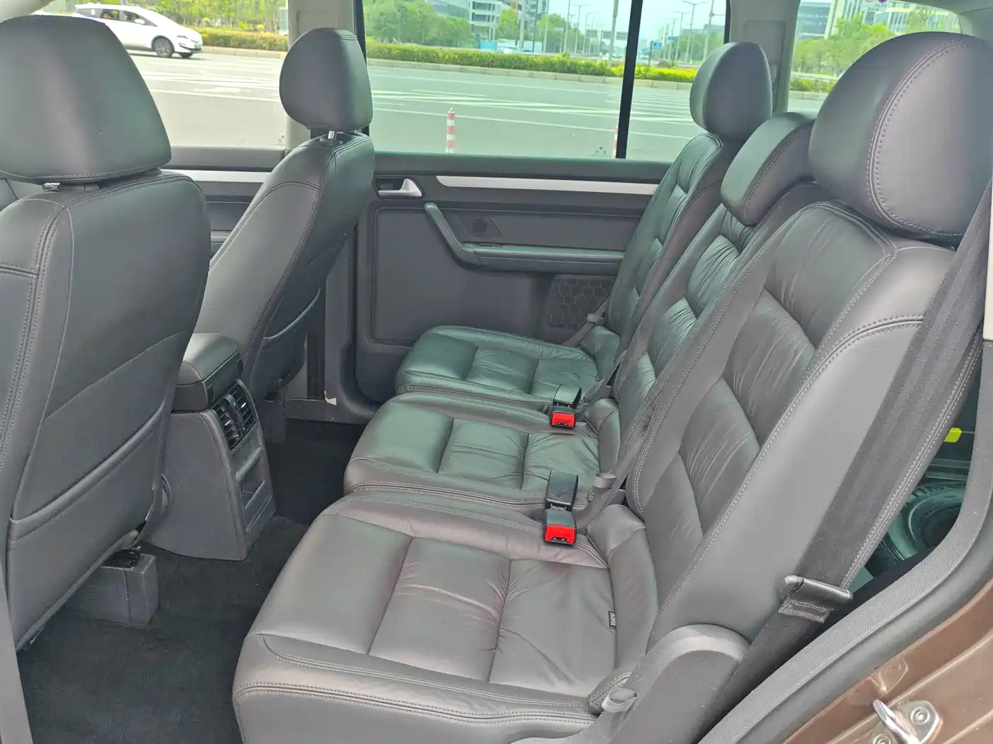 Volkswagen Touran 2013 1.4T DSG Wisdom Edition 5-seater фото 9