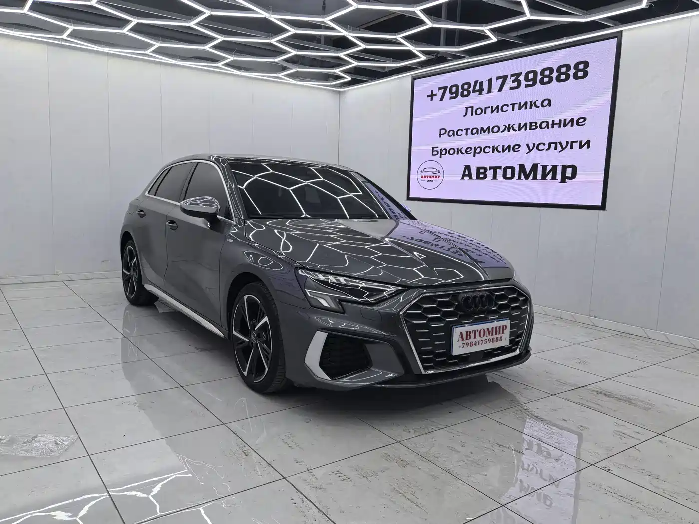 Audi A3 2023 Facelift Sportback 35 TFSI Fashion Sport фото 3