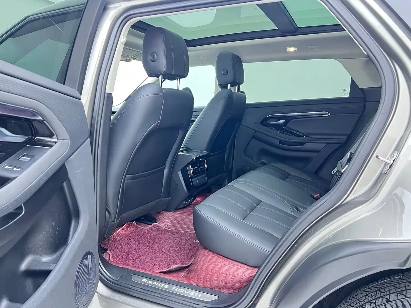 Land Rover Range Rover Evoque 2021 Range Rover Evoque L 249PS R-Dynamic S Performance Edition фото 8