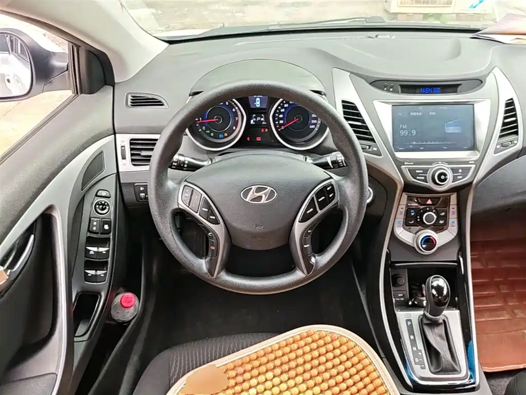 Hyundai Langdong 2016 1.6L Automatic Premium Edition фото 11