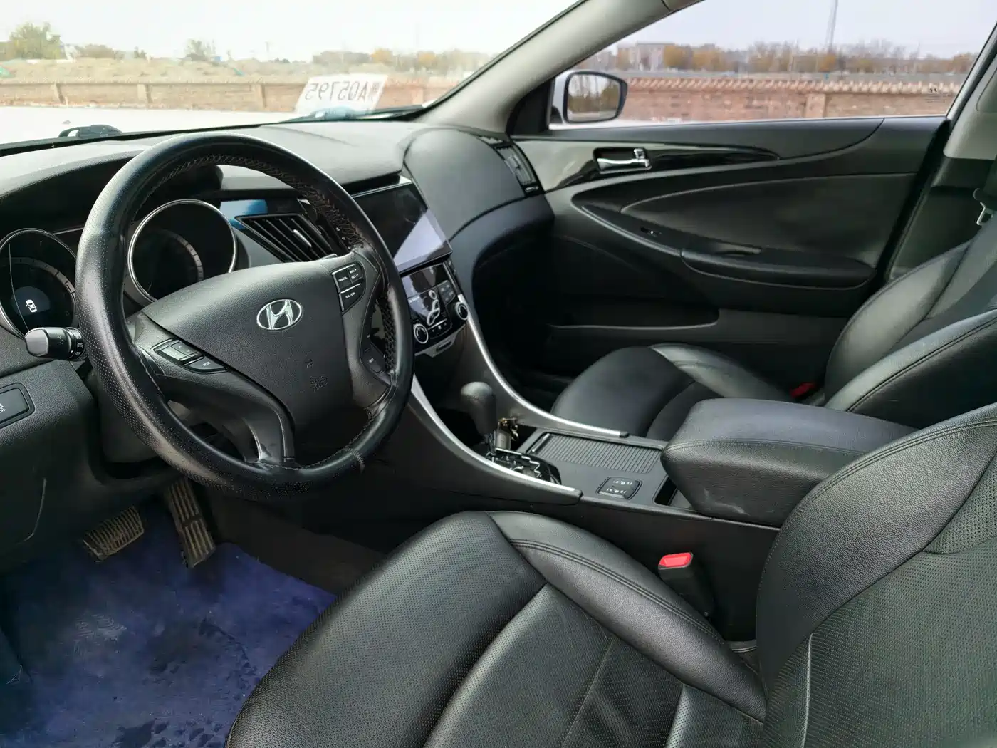Hyundai Sonata 2014 2.4L Automatic Luxury Edition China IV фото 4