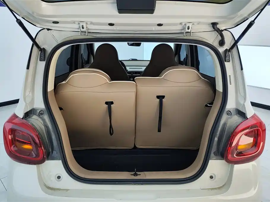 WULING AUTOMOBILE HONGGUANG MINIEV