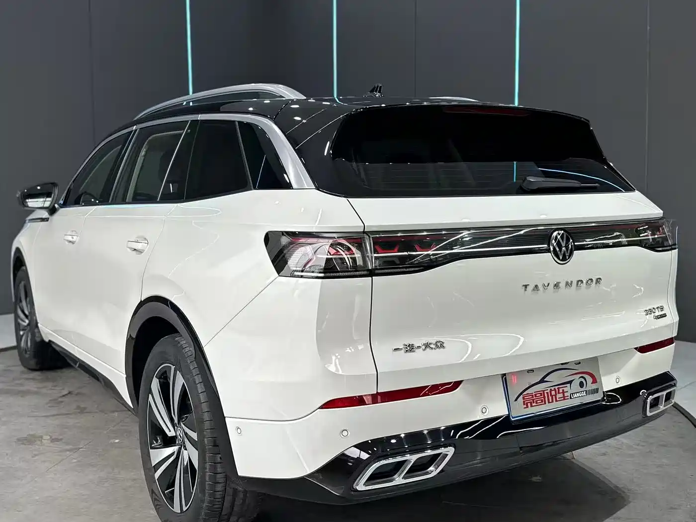 Volkswagen Talagon 2023 380TSI 4WD R-Line Touring Edition фото 8