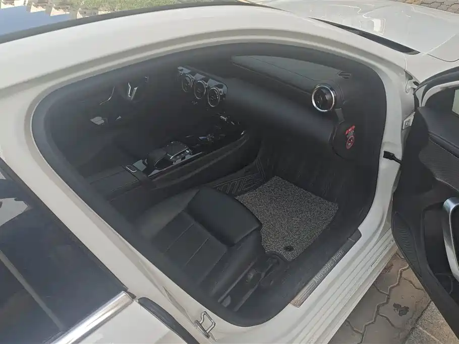 Mercedes-Benz A-Class 2020 Facelift A 180 L Sport Sedan фото 8