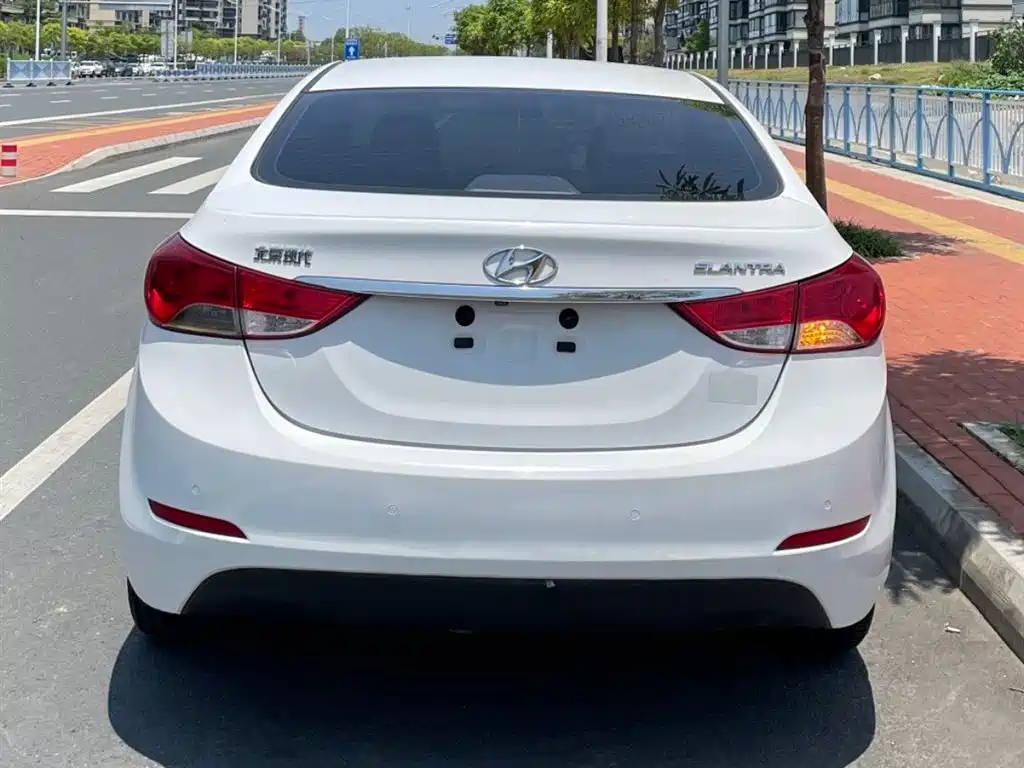 Hyundai Langdong 2013 1.6L Automatic Leading фото 5