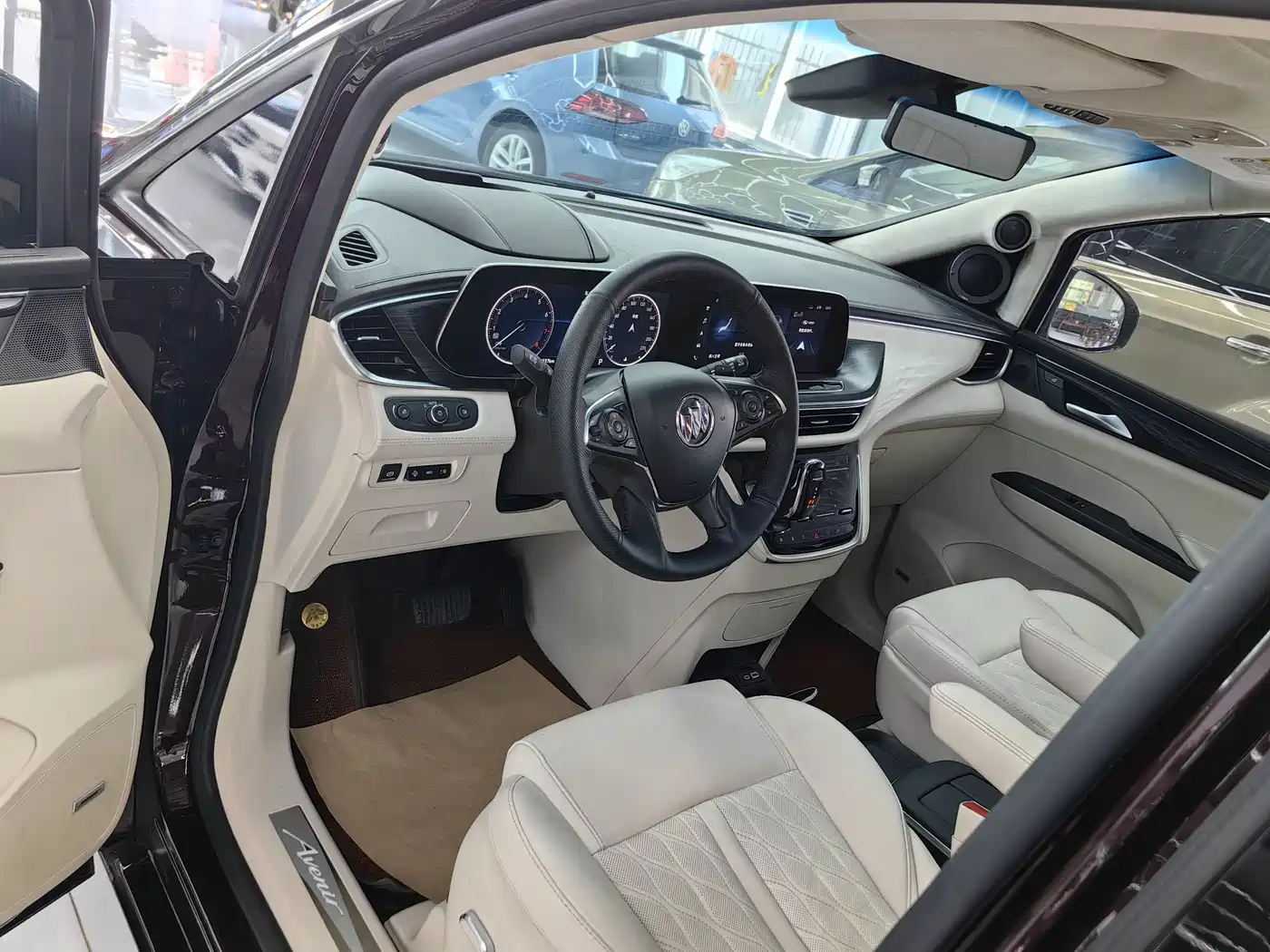 Buick GL8 2021 Avenir Aivia 7-Seater Family Edition фото 7