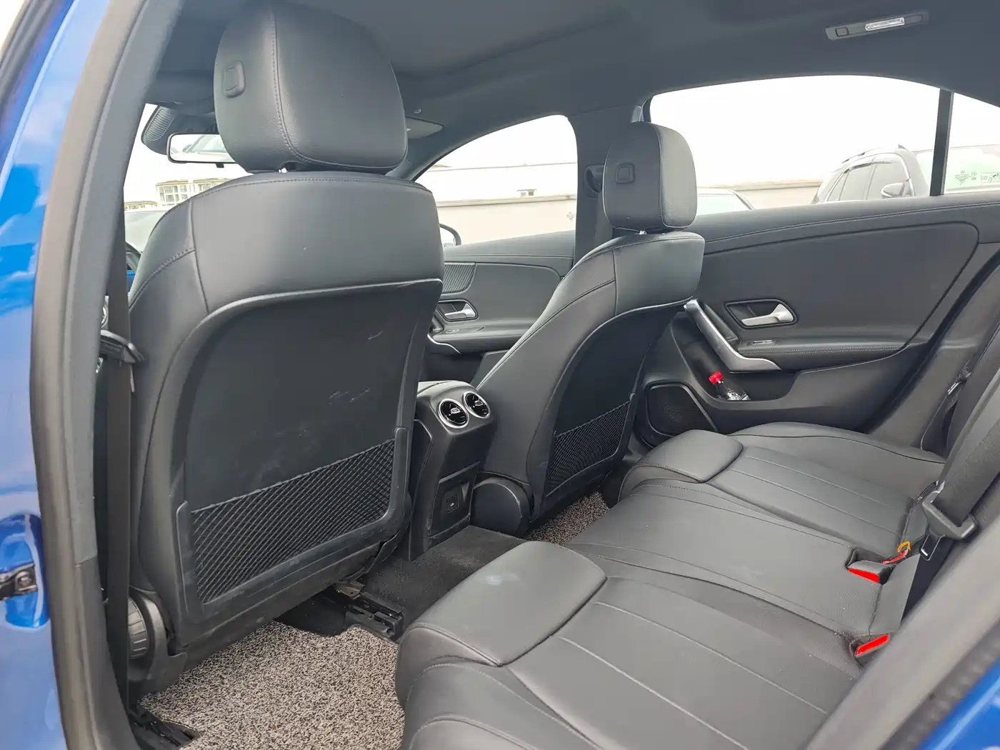 Mercedes-Benz A-Class 2023 A 200 L Dynamic фото 15