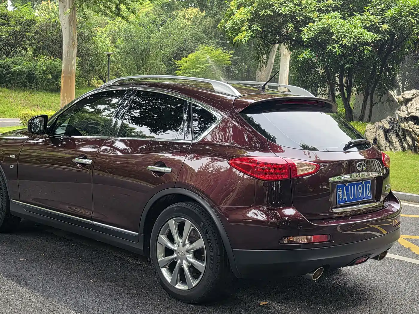Infiniti QX50 (Import) 2013 2013 2.5L 2WD Elegance