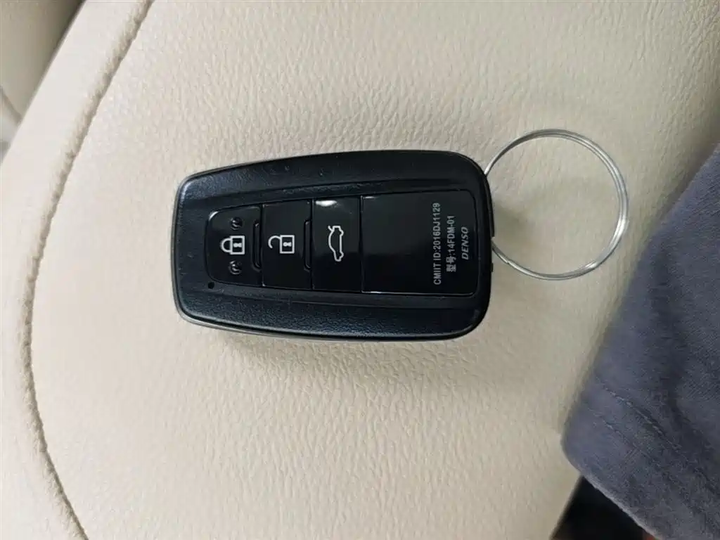 Toyota Camry 2019 Facelift Hybrid 2.5HG Luxury Edition фото 9