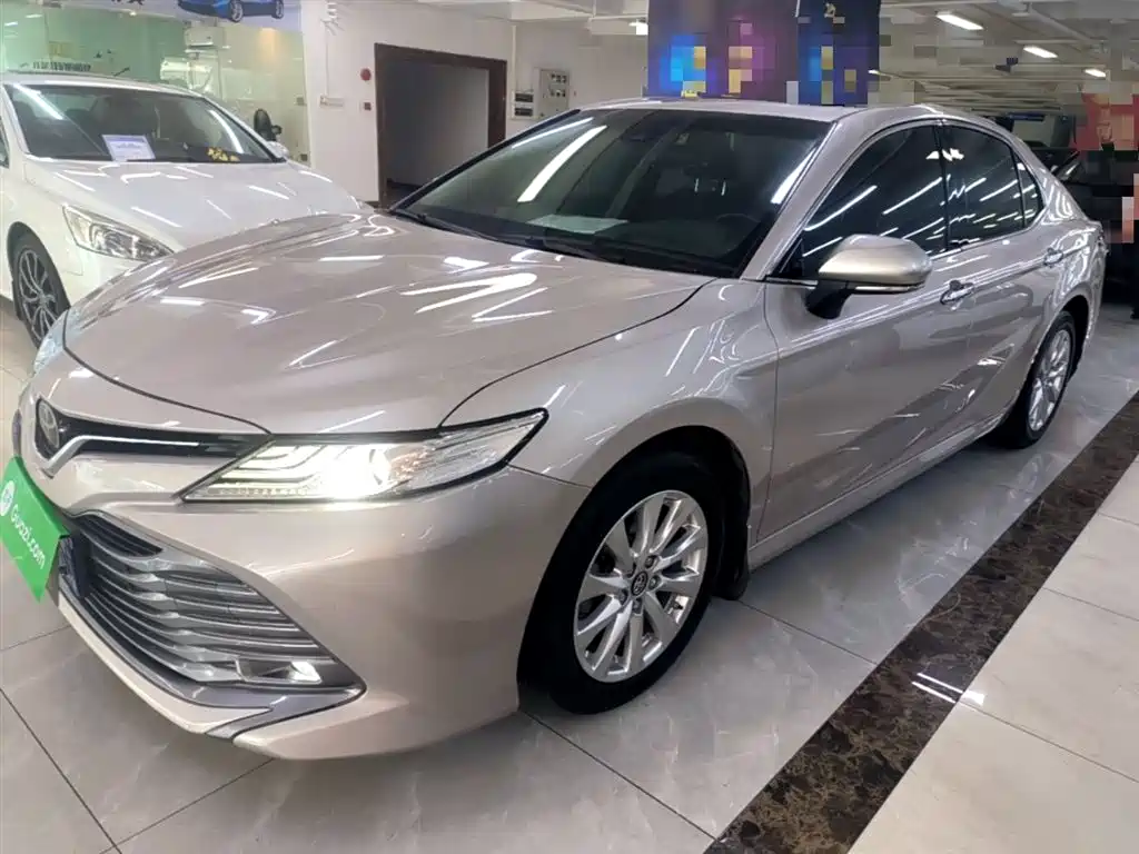 Toyota Camry 2019 Facelift 2.0G Luxury Edition