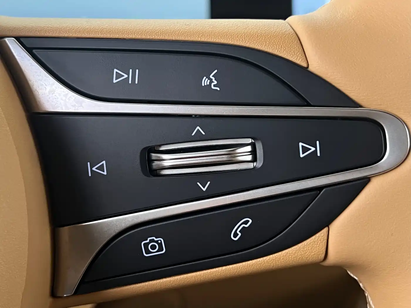 Voyah Auto Voyah Dreamer 2024 PHEV Extended Range Flagship Edition фото 13