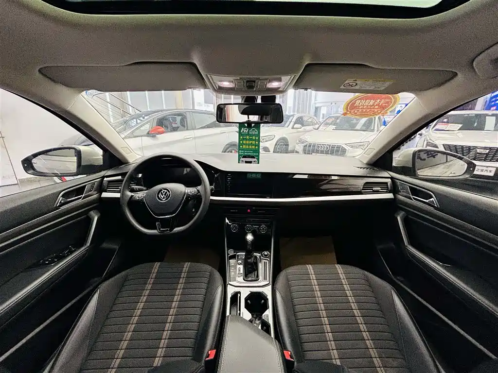 Volkswagen Lavida 2022 1.5L Auto Vision Edition фото 14