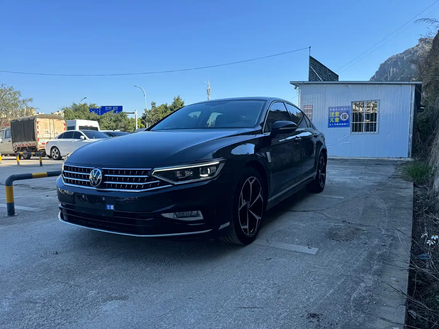 Volkswagen Magotan 2023 2 Million Units Anniversary Edition 330TSI DSG Leading Type