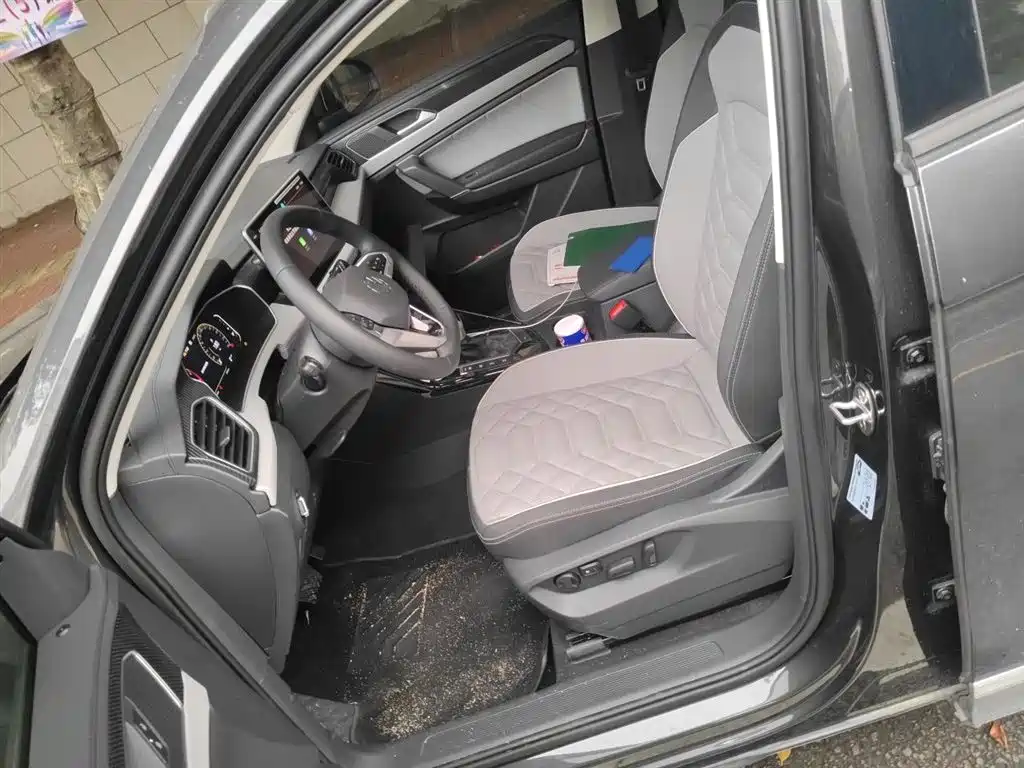 Volkswagen Tayron 2026 Model Shared Edition 300TSI фото 12