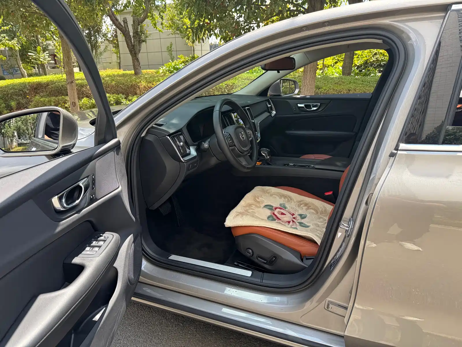 Фото 25 - Volvo S60