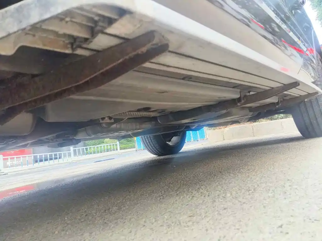 Фото 8 - Volkswagen Touareg