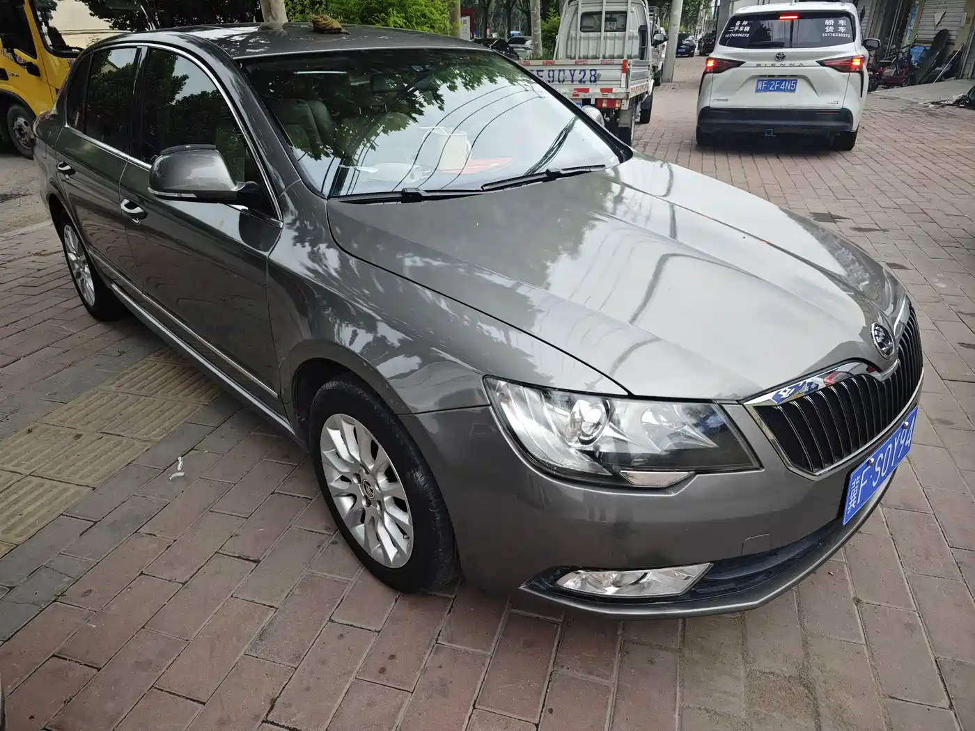 Škoda Superb 2013 1.8TSI Automatic Elite Edition фото 5