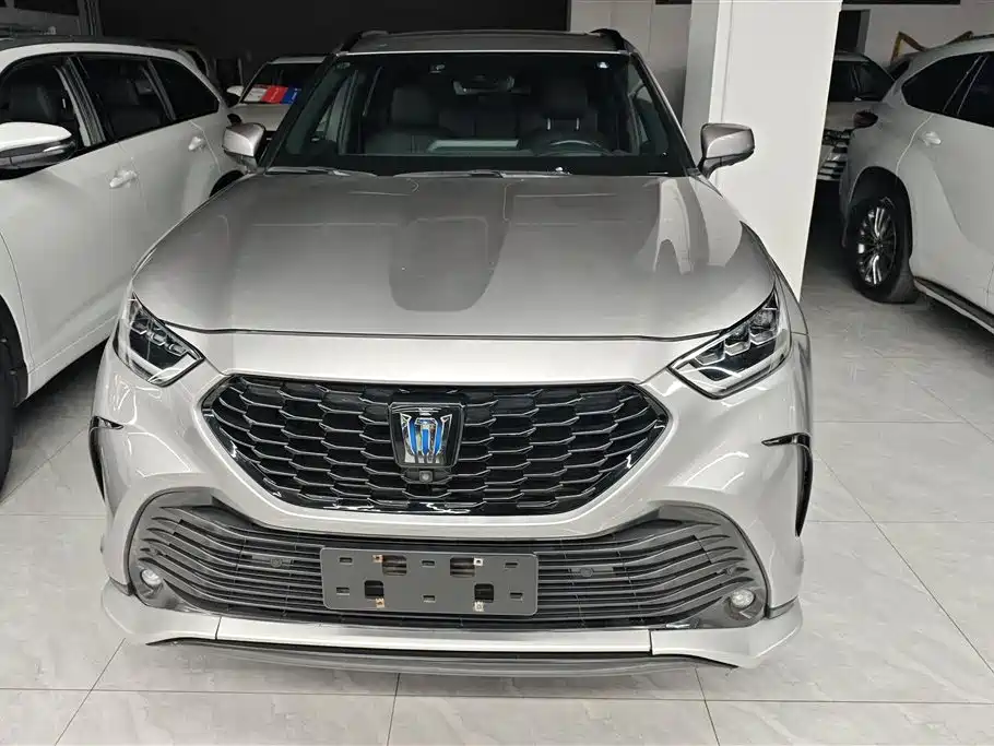 Toyota Crown Kluger 2022 2.5L HEV 4WD Premium Edition фото 2