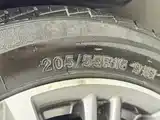 Фото 24 - Roewe i5