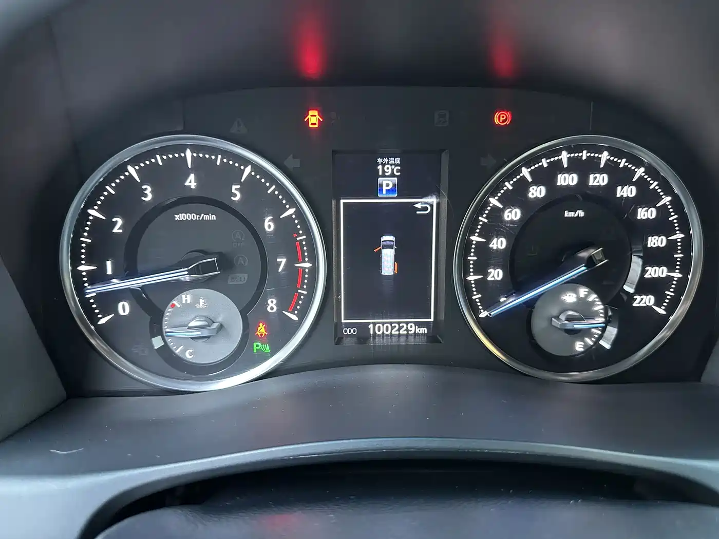 Toyota Alphard 2018 3.5L Luxury фото 7