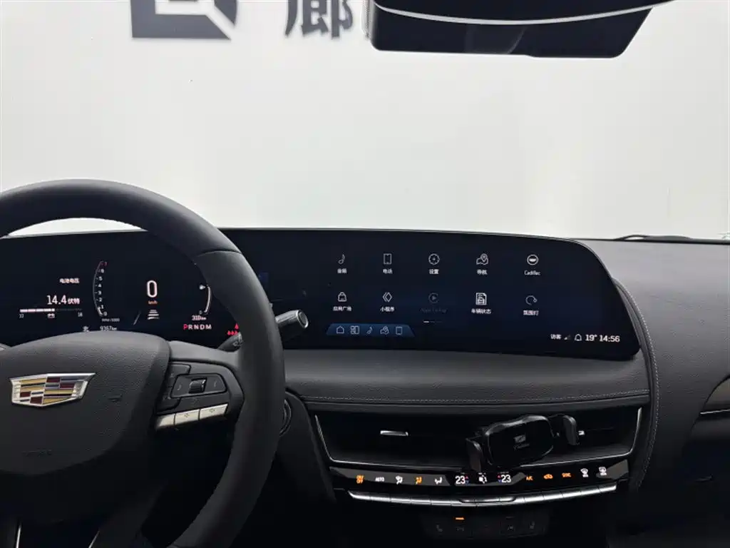 Cadillac CT5 2024 28T Luxury Model Pro фото 11