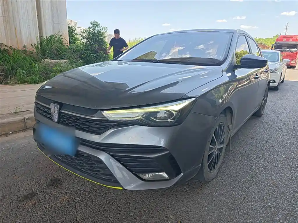 Roewe i5 2021 1.5L Manual Diamond Edition