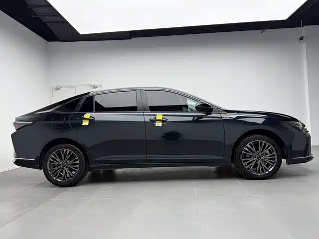 DONGFENG YI HYUN MAX